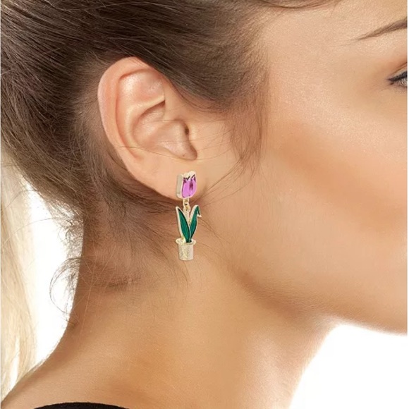 NWT 🌷 Betsey Johnson Tulip mismatched Easter Earrings in gift box - Picture 5 of 5
